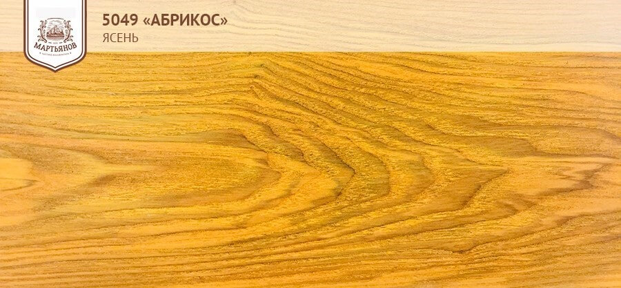 Абрикос на ясене